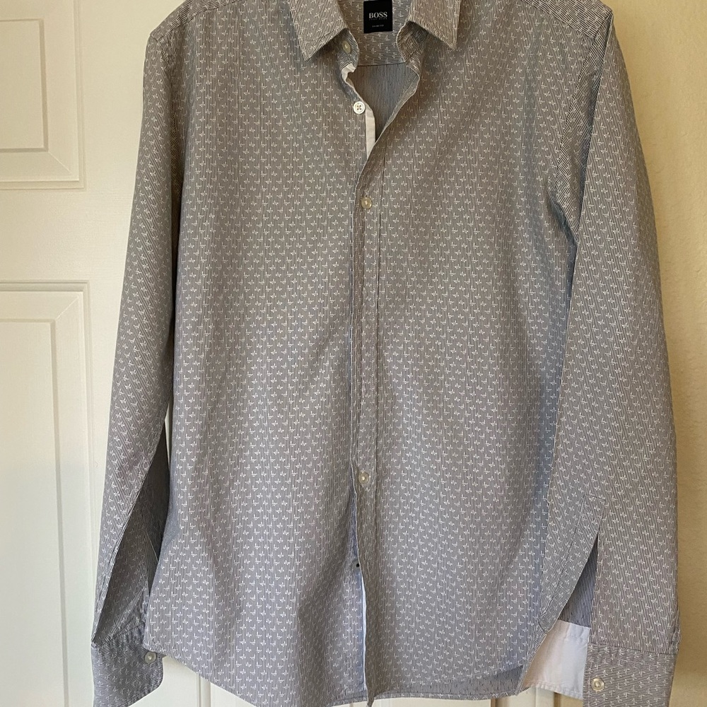 Hugo Boss dress shirt size Medium